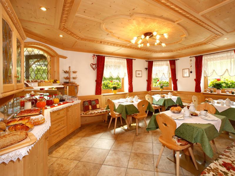 Alojamento de Acomodação e Pequeno-almoço Garni Crepaz 3*